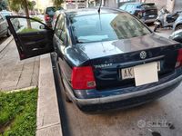 Usata VW Passat 101 CV (74 kW) 1996 Blu Berlina