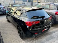 Usata Alfa Romeo Giulietta Super 120 CV (88 kW) 2018 Nero Utilitaria