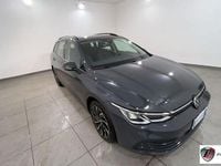 Usata VW Golf VIII Life 151 CV (111 kW) 2023 Nessuno(met.) Station wagon