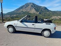 Usata Peugeot 205 54 CV (39 kW) 1991 Bianco Cabrio