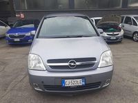 Usata Opel Meriva 101 CV (74 kW) 2003 Argento Monovolume