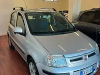 Usata Fiat Panda Emotion 69 CV (50 kW) 2010 Argento Utilitaria