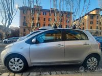Usata Toyota Yaris 2008 Grigio Monovolume