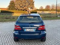 Usata Mercedes B180 Premium 110 CV (80 kW) 2012 Blu Utilitaria