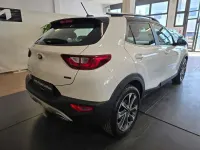 Usata Kia Stonic 120 CV (88 kW) 2017 Bianco SUV