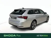 Usata Skoda Octavia Selection 150 CV (110 kW) 2024 Grigio / pastello Station wagon
