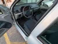 Usata Renault Clio 58 CV (42 kW) 2002 Berlina