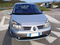 Usata Renault Scenic E-Tech Dynamique 101 CV (74 kW) 2004 Argento Monovolume