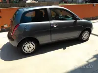 Usata Lancia Ypsilon 80 CV (58 kW) 2004 Grigio Utilitaria