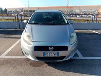 Usata Fiat Grande Punto Active 65 CV (47 kW) 2006 Argento Utilitaria