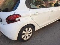 Usata Peugeot 208 2016 Utilitaria