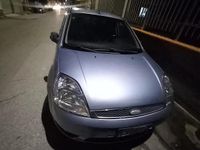 Usata Ford Fiesta 73 CV (53 kW) 2005 Grigio Berlina