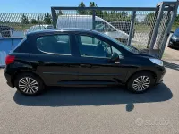 Usata Peugeot 207 68 CV (50 kW) 2007 Nero Berlina