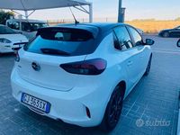 Usata Opel Corsa Edition 101 CV (74 kW) 2022 Bianco Utilitaria