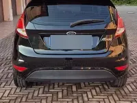 Usata Ford Fiesta 97 CV (71 kW) 2013 Nero Berlina