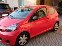 Usata Toyota Aygo Connect Style 68 CV (50 kW) 2012 Rosso Utilitaria