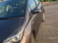 Usata Toyota Yaris Hybrid Active 75 CV (55 kW) 2015 Grigio Berlina