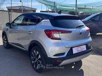 Usata Renault Captur Techno 91 CV (66 kW) 2024 Grigio SUV