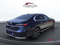 Usata BMW 740 286 CV (210 kW) 2024 Blu Berlina