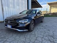 Usata Mercedes E220 Business 200 CV (147 kW) 2022 Nero ossidiana Berlina