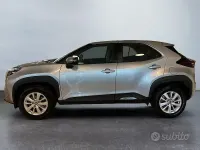 Usata Toyota Yaris Cross Active 116 CV (85 kW) 2023 Grigio SUV