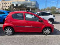 Usata Peugeot 107 68 CV (50 kW) 2009 Utilitaria
