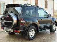 Usata Mitsubishi Pajero 160 CV (117 kW) 2000 Nero SUV