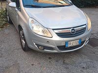 Usata Opel Corsa 90 CV (66 kW) 2009 Grigio Berlina