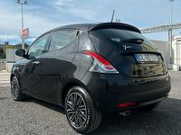 Usata Lancia Ypsilon Gold 69 CV (50 kW) 2022 Nero Utilitaria