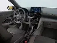 Usata Toyota Yaris Hybrid Active 92 CV (67 kW) 2024 Argento Station wagon