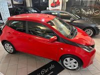 Usata Toyota Aygo X-wave 69 CV (50 kW) 2015 Rosso Utilitaria