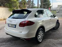 Usata Porsche Cayenne 245 CV (180 kW) 2012 Bianco SUV