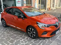 Usata Renault Clio V Evolution 101 CV (74 kW) 2024 Arancione Berlina