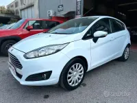 Usata Ford Fiesta Titanium 82 CV (60 kW) 2013 Bianco Berlina