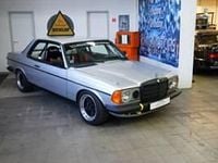Usata Mercedes 280 220 CV (161 kW) 1980 Argento Coupé