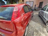 Usata Fiat Grande Punto Active 65 CV (47 kW) 2008 Rosso Utilitaria