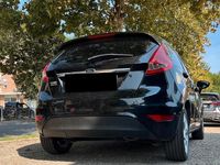 Usata Ford Fiesta 70 CV (51 kW) 2012 Nero Utilitaria