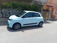 Usata Renault Twingo 30 kW (42 CV) 2024 Blu Utilitaria