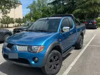 Usata Mitsubishi L200 136 CV (100 kW) 2006 Blu Pick-up