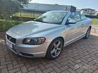 Usata Volvo C70 179 CV (131 kW) 2006 Grigio Cabrio