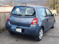 Usata Renault Twingo Dynamique 76 CV (55 kW) 2008 Grigio Utilitaria