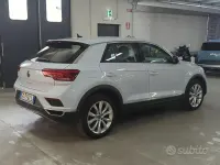 Usata VW T-Roc 150 CV (110 kW) 2021 Bianco SUV