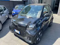 Usata Smart ForTwo Coupé Pulse 41 kW (56 CV) 2022 Nero Utilitaria