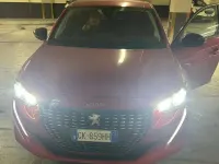 Usata Peugeot 208 Active 75 CV (55 kW) 2023 Rosso Utilitaria