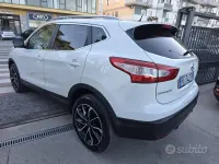 Usata Nissan Qashqai Tekna 110 CV (80 kW) 2016 Bianco SUV