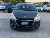 Usata Peugeot 208 Allure 82 CV (60 kW) 2017 Nero Utilitaria