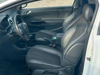 Usata Opel Corsa 85 CV (62 kW) 2012 Bianco Utilitaria