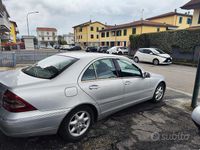 Usata Mercedes 220 2001 Grigio Berlina