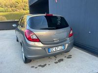Usata Opel Corsa 95 CV (69 kW) 2010 Grigio scuro