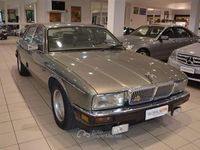 Usata Jaguar XJ40 Sovereign 222 CV (163 kW) 1990 Grigio Berlina